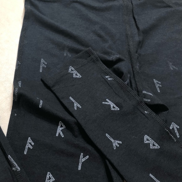 Descended from Odin Legging, XS - Picture 9 of 9